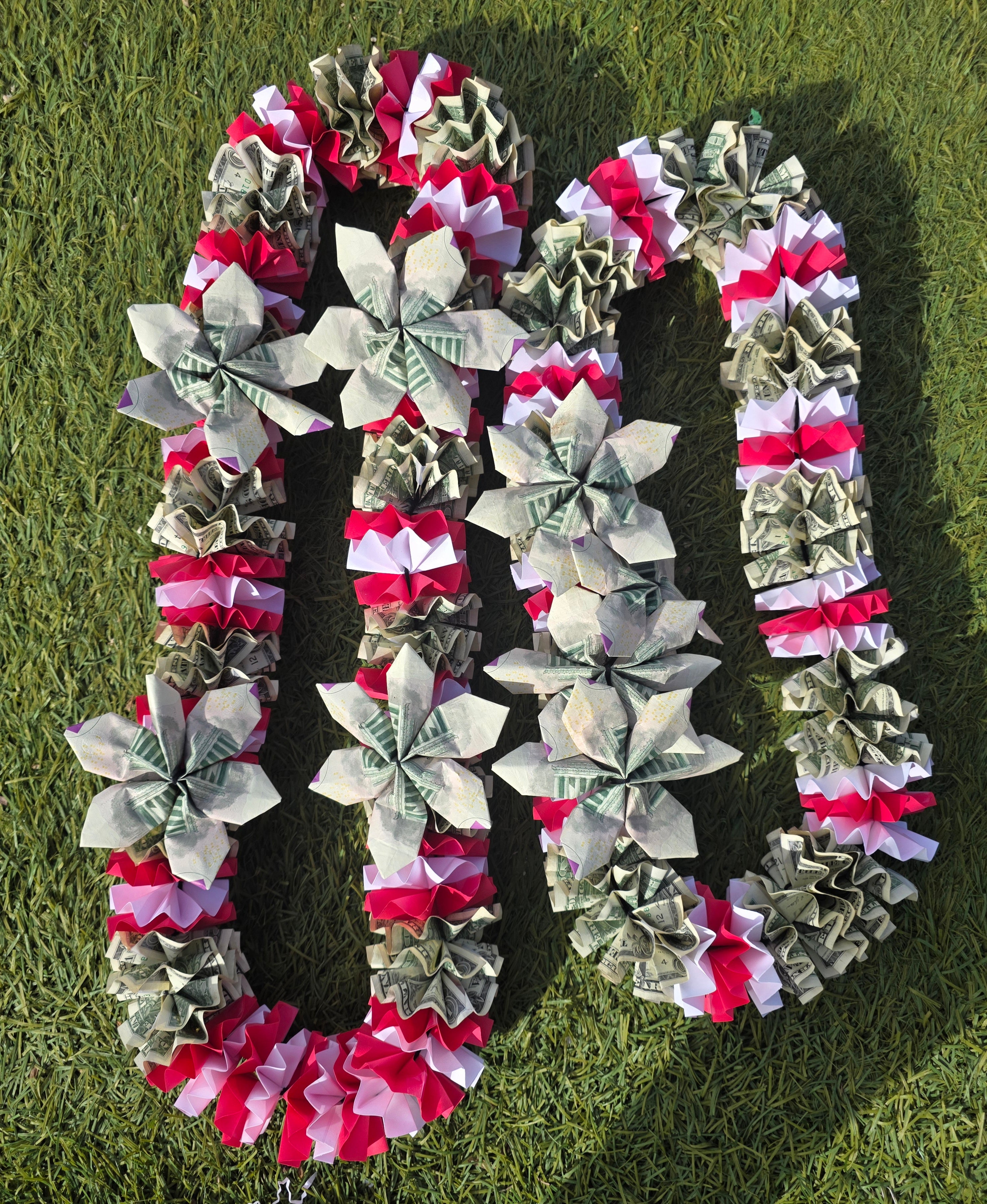 Money Graduation Lei – Custom Cash Graduation Lei Gift
