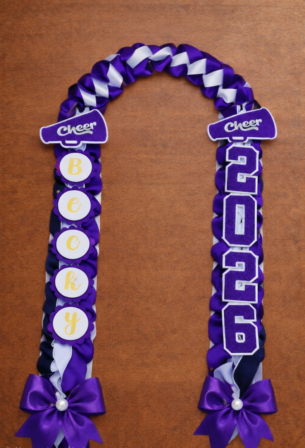 Custom Cheer Graduation Lei – Personalized Cheerleader Keepsake